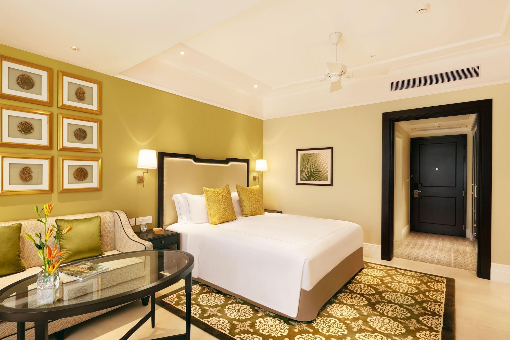 Отель Taj Connemara, Ченнаи Экстерьер фото A room at the Taj Bengal